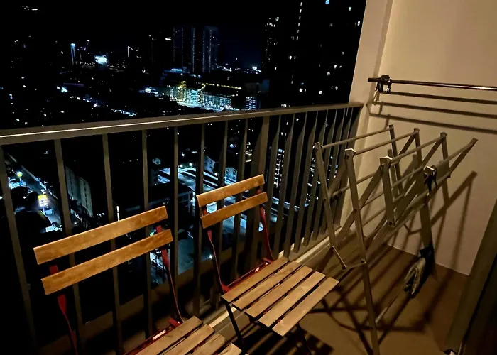 Your Cozy Away From Steps To Bts & Mall W Netflix Апартаменты *
